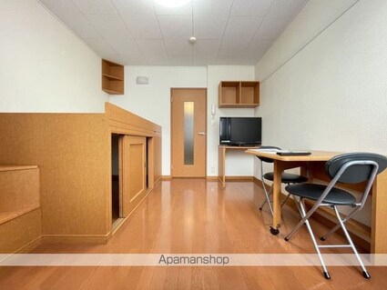 レオパレスひまわりⅡ[1K/23.31m2]のリビング・居間