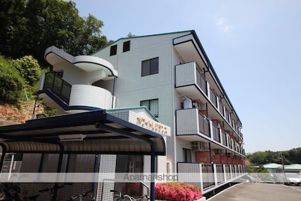 ホワイトレジデンス[1K/23.3m2]の外観4