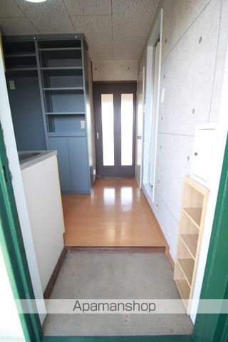 レクサス十日市IIの内装写真