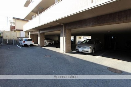 香川県高松市上之町１丁目[2LDK/62.06m2]の駐車場