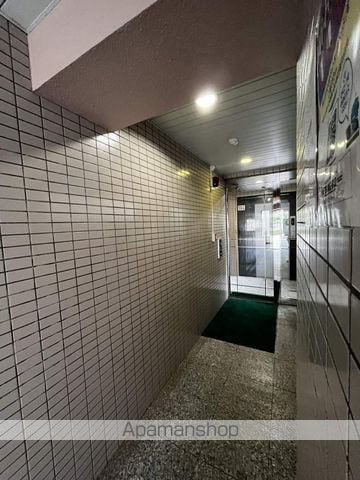 今田ビル楠木の玄関写真