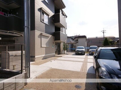 フラハ[1LDK/46.86m2]の駐車場