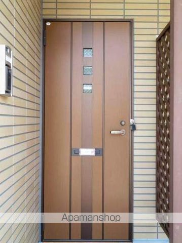 エルハーベン加茂宮Aの玄関写真