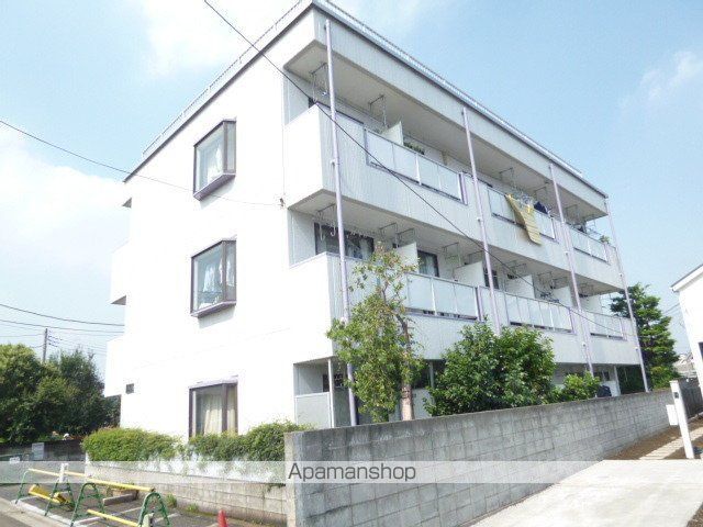メゾンドール三鷹の外観写真