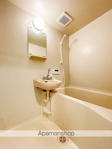 クローカス IIの内装写真