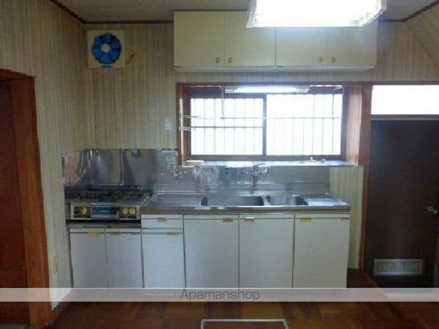 常磐線 佐和駅 徒歩25分 2階建 築47年の内装写真