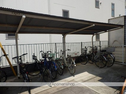 ヴィラ・ウィステリア[2LDK/60.15m2]の共用部1