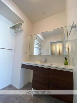 ユニヴェールⅡ　Ａ棟[1LDK/43.93m2]の洗面所