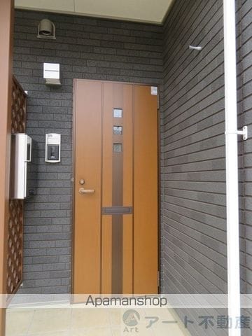 クレメント IIの玄関写真