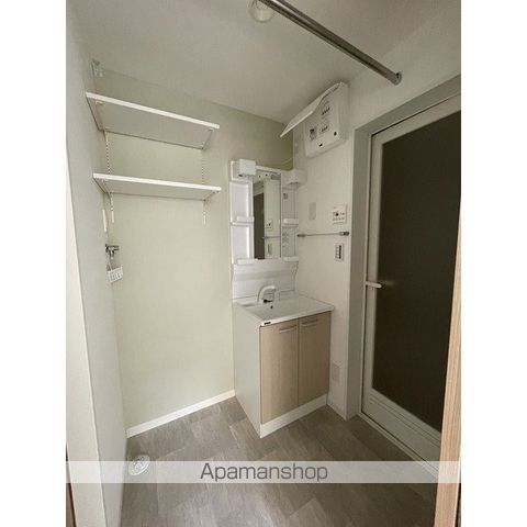 ROOMS南万代の内装写真