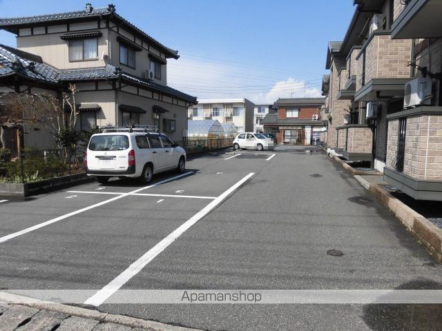 モア・紫竹の外観写真