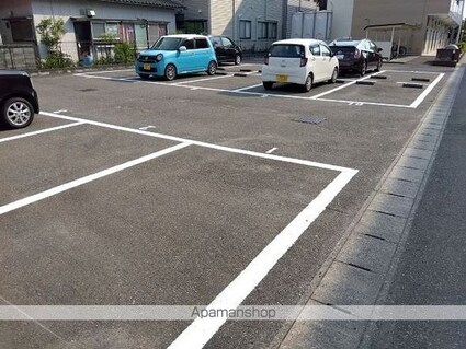 レオパレス竹尾[1K/20.28m2]の駐車場