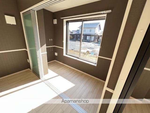 富山市黒崎アパートの内装写真