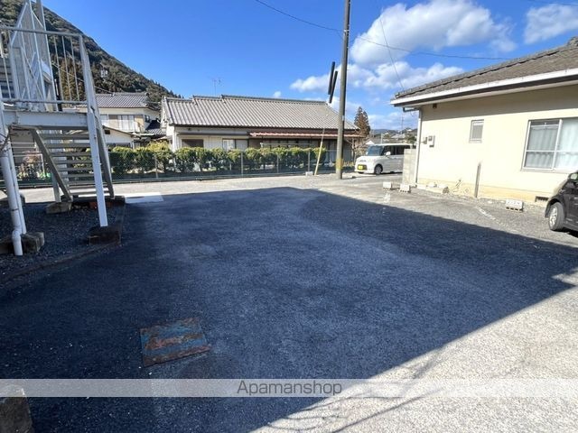 南福寺ハイツ[4DK/51.9m2]の駐車場