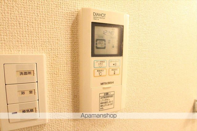 AZURE ESAKAの内装写真