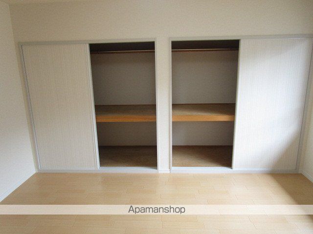 カーサアゼリアAの内装写真