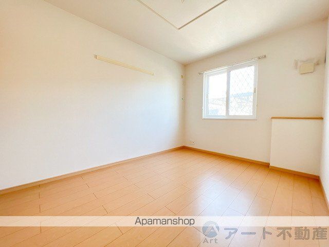 ガーデン西垣生の内装写真