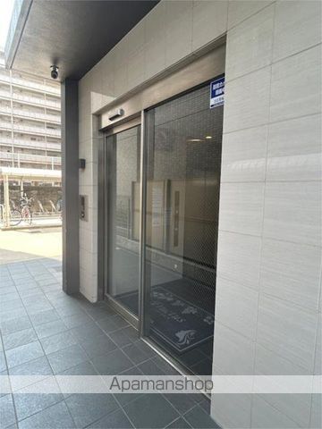 フラクタス尾浜の玄関写真