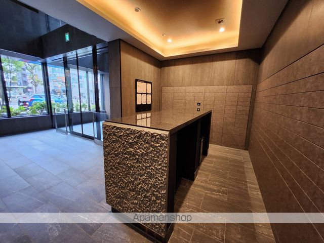 ザ・パークハビオ行徳駅前の玄関写真