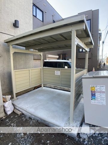 J・RASSURERの外観写真