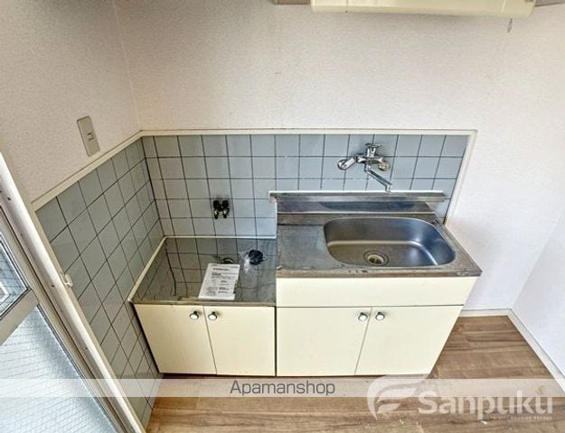 コーラルガーデン山越の内装写真