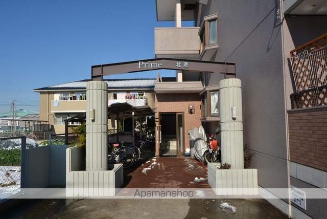 プライム北進の玄関写真