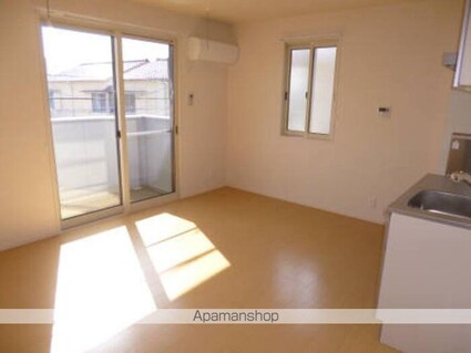 パインＩＩ[1LDK/38.77m2]のリビング・居間2