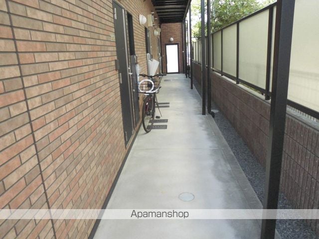 アンプルールクラージュ ノスタルジーの玄関写真
