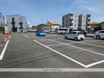 レオパレスＬＯＧＩＮ[1K/23.18m2]の駐車場
