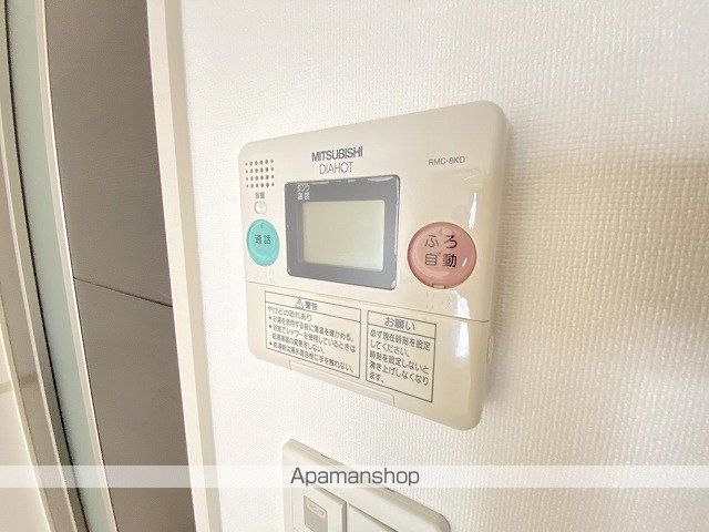 ロイヤルパークス桃坂の内装写真