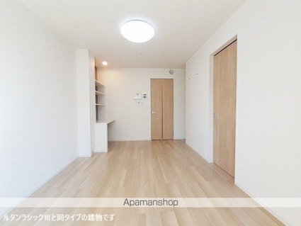 カーサ　フェリーチェ[1K/29.72m2]のリビング・居間1