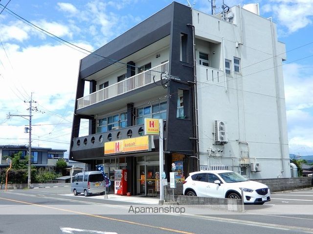 ファミーユ侑早乃の周辺写真