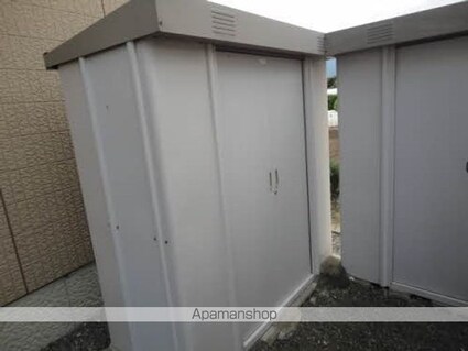 長野県千曲市大字中[3DK/55.85m2]の外観2