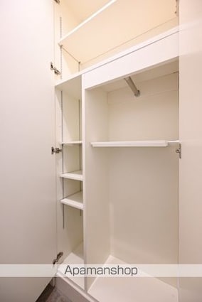 東京都港区南青山４丁目[1R/16.84m2]のリビング・居間2