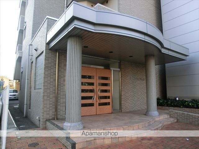 アークハイツ鹿田の玄関写真