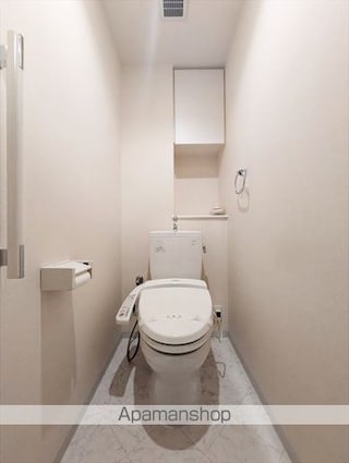 岡山県倉敷市鶴形１丁目[2LDK/69.82m2]のトイレ