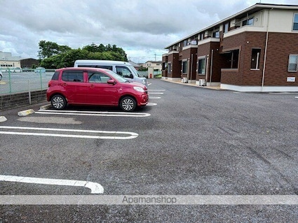 アバンダンス[2LDK/57.64m2]の駐車場