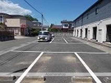 レオパレスデキシントン街７６７[1K/21.65m2]の駐車場2