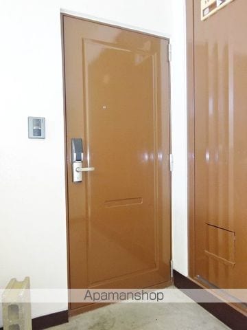 マンション110の玄関写真