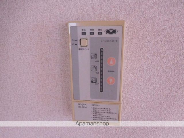 京都市烏丸線 北大路駅 徒歩35分 3階建 築39年の内装写真