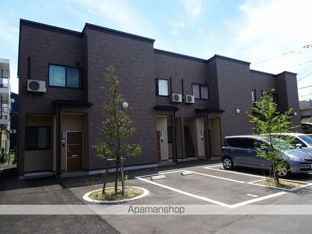 アモーレ本町A棟の玄関写真