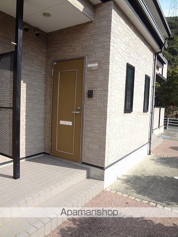 ブルースカイCの玄関写真