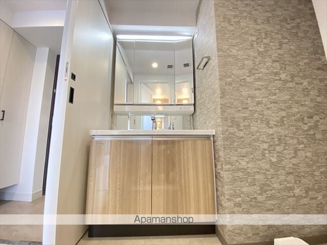 ATTIRANT西三国の内装写真