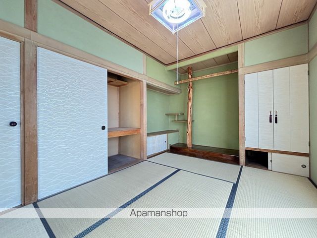 函館市 2階建 築52年の内装写真