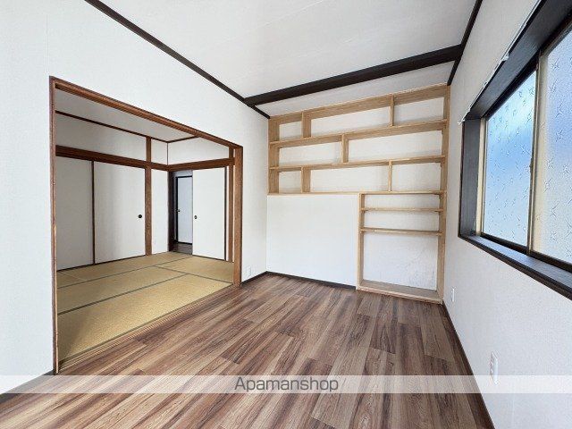 広島市安佐北区 2階建 築50年の内装写真