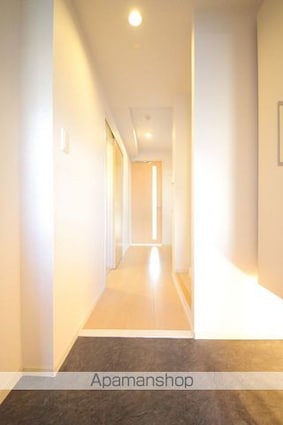 リヴェール[1K/27.84m2]の玄関