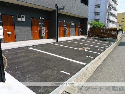 アルト和泉北[1R/22.6m2]の駐車場3