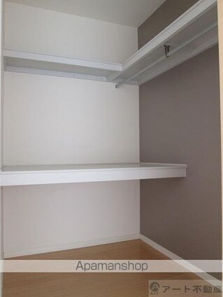 コンフォート　Ａ棟[1LDK/46.49m2]の収納