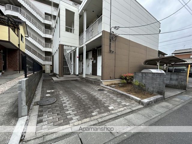 レオパレスエスペラールの玄関写真