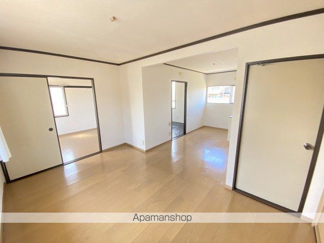 メゾンドールA館の内装写真
